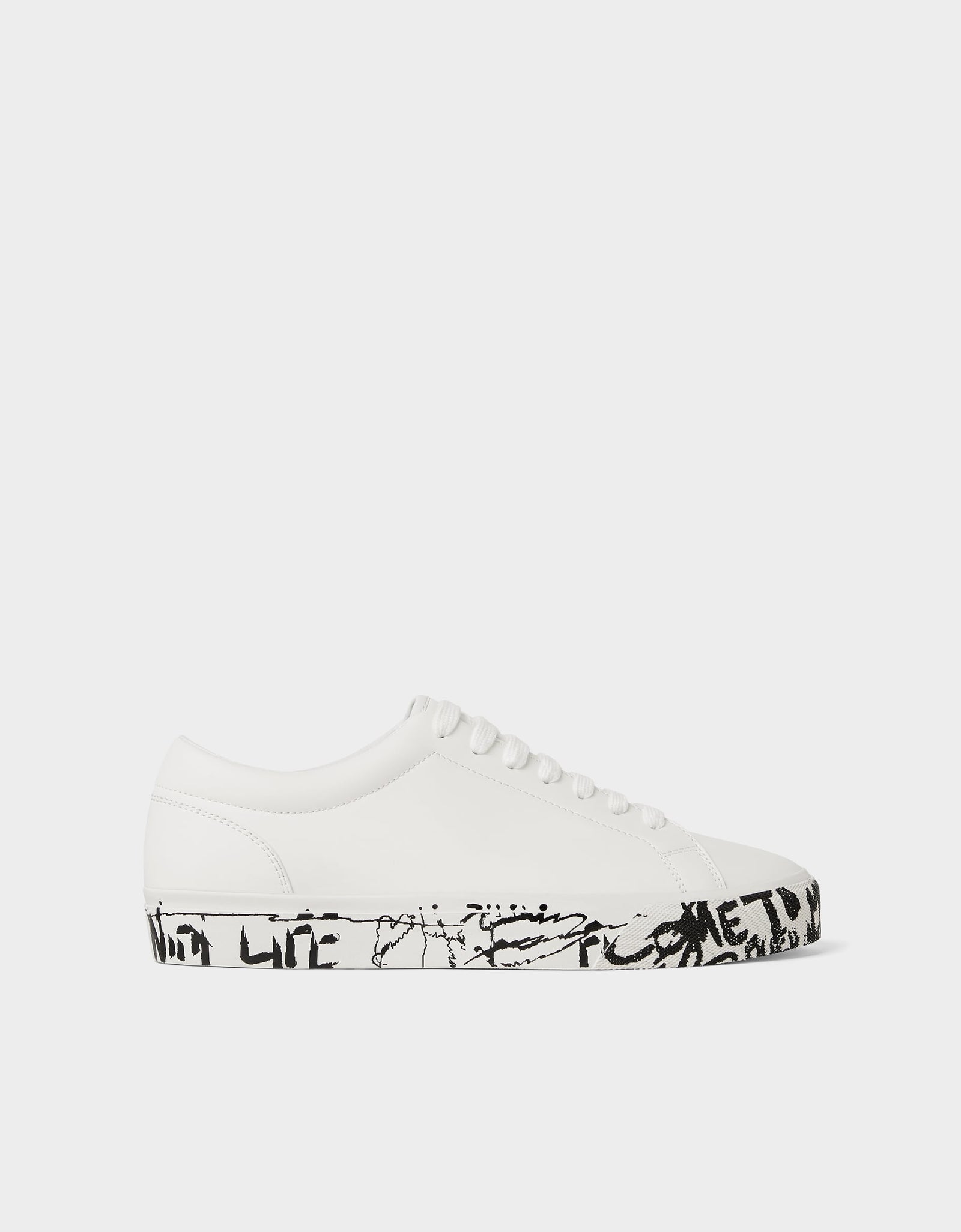 Embroidered white snakers
